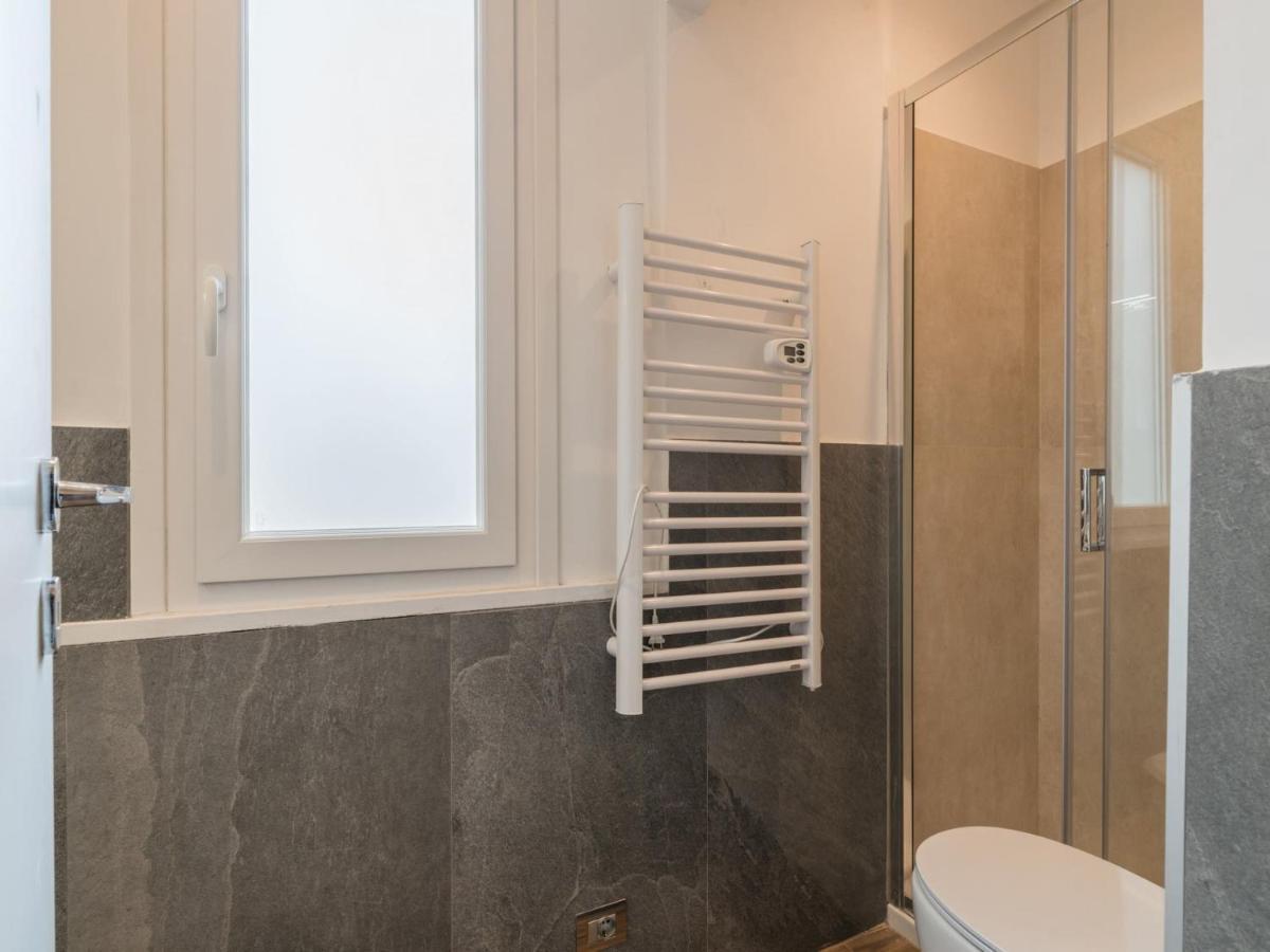 The Best Rent - Elegant Three-Bedroom Apartment A Few Steps From Fontana Di Trevi Exterior photo