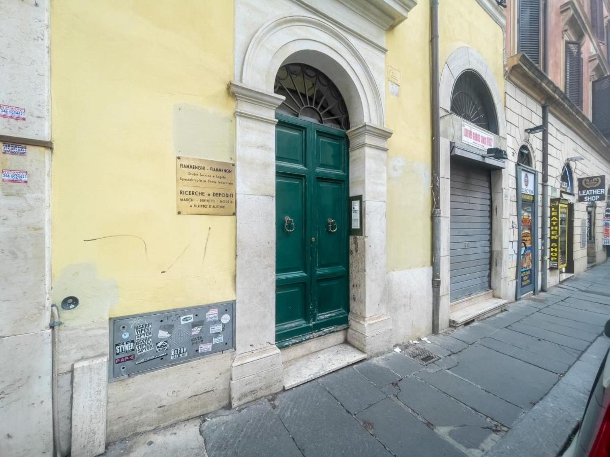 The Best Rent - Elegant Three-Bedroom Apartment A Few Steps From Fontana Di Trevi Exterior photo